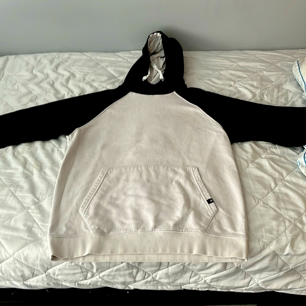 Black and White regular hoodie. (Large)